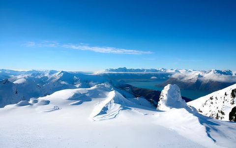 New Zealand Winter Holidays: Snow, Ski, and Scenery