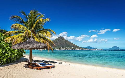 Mauritius Trip Package: Turquoise Waters & White Shores