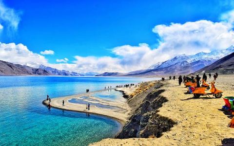Leh and Ladakh Tour Guide for High-Altitude Adventure