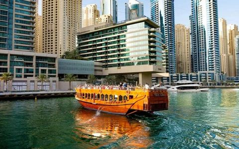 Why Dubai Dhow Cruise Marina Is a Must-Do Experience for Tourists