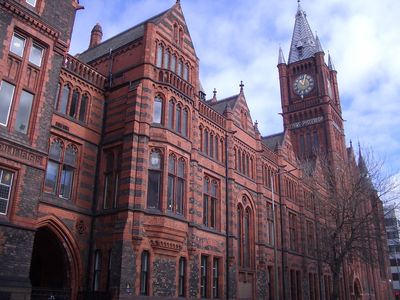 Moving to the North: How to Secure the Best Student Housing Near the University of Liverpool