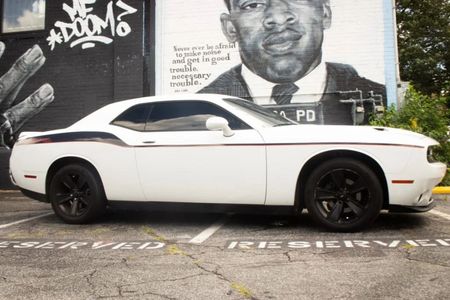 Benefits of Renting a Dodge Challenger: The Ultimate Driving Experience in Atlanta