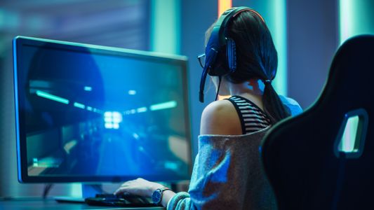 How Online Gaming Fits Into Modern Travel Lifestyles