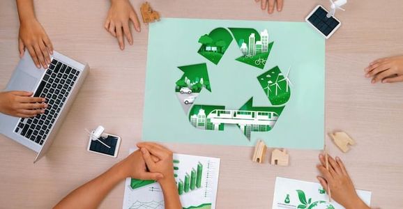 How can you plan a meaningful volunteer trip to Australia without blowing your budget on lodging?