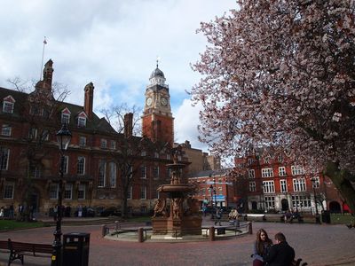 5 Mu5 Must-Try Food Spots Near De Montfort University