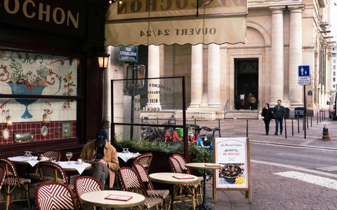 Best Cafés in Paris for an Authentic Experience