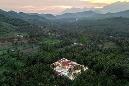 Riverstone Resorts – A Serene Stay in Anaikatti