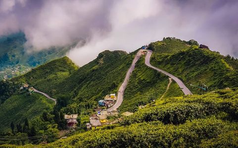 Best Places to Visit in Darjeeling for Honeymoon Couples