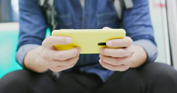 Adventure in Your Pocket: Enjoying Online Games While Traveling
