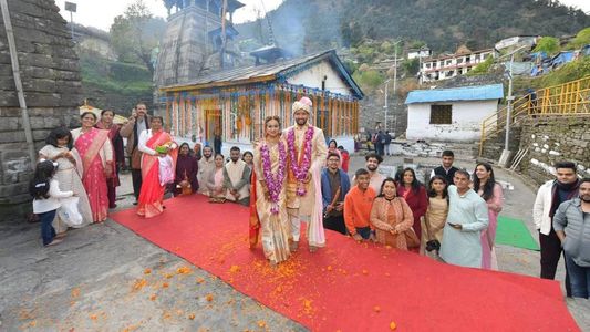 Destination Wedding at Triyuginarayan Temple – Complete Guide for Couples