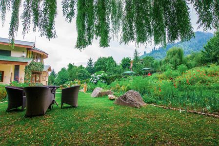 Best Resorts in Solang Valley for a Peaceful Mountain Getaway