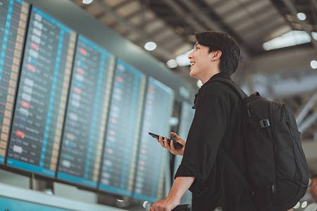 Gaming on the Go: How Travelers Are Redefining Entertainment
