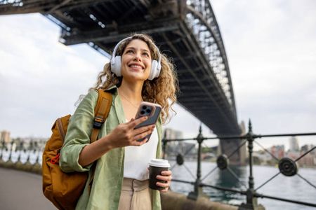Virtual Adventures on Real Journeys: The Rise of Gaming While Traveling