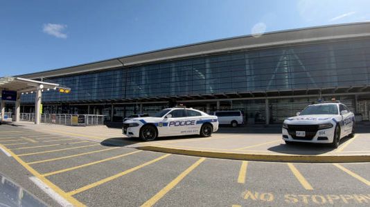 Your Complete Guide to Luxury Airport Transportation in Toronto
