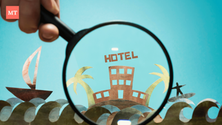 Attracting and Retaining Loyal Guests through Hotel Marketing Strategies