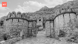 Bhangarh Fort: History, Legends &amp; Secrets of the Most Haunted Place in India