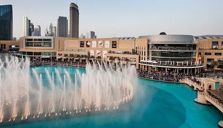 Top 10 Must-See Attractions in Dubai: From Burj Khalifa to Palm Jumeirah