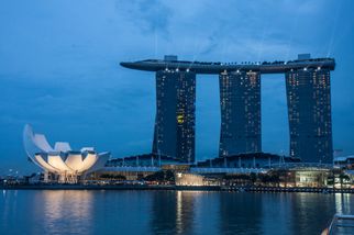Discover Singapore&#039;s Heartbeat: The River Cruise Adventure