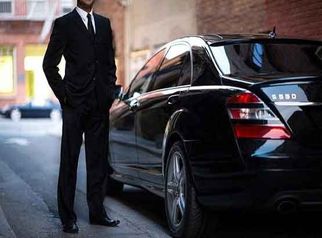 Top 5 Benefits of Hiring a Limo for Local Transportation