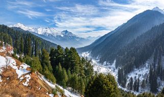 Discover the Magic of Kashmir with an Unforgettable Kashmir Family Tour