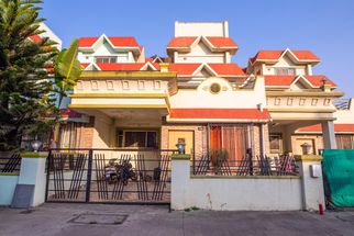 Discover Unmatched Comfort and Convenience at Dazzling Stay, Pune