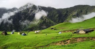 Dayara Bugyal Trek: A Mesmerizing Meadow Trek in Uttarakhand