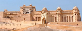 Leading Self-Drive Car Rentals Revolutionize Travel to Jaipur
