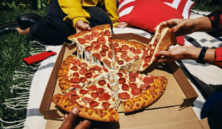 How Many Slices in a Large Pizza