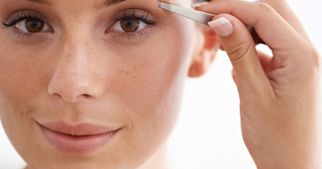 Best Professional Eyebrow Tweezers for Sensitive Skin in New York