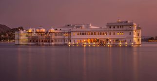 Where to Stay in Jaipur: The Best Hotels, Palaces, and Affordable Hostels