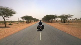 Jaipur to Jaisalmer: The Ultimate Bike Road Trip Through Rajasthan’s Golden Sands