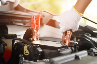 How to Save Time &amp; Money on Car Battery Replacement in Dubai