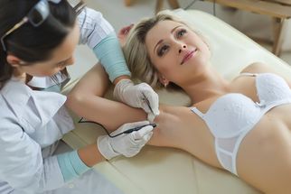 Smooth Starts Here: Electrolysis in Dubai’s Best Clinics