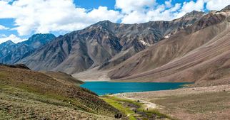 Hampta Pass Trek in Himachal – The Perfect Blend of Adventure and Beauty