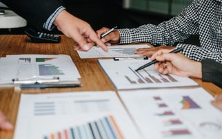 Essential Tools to Improve Invoice Accuracy and Efficiency