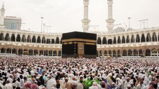 Umrah Packages from UK, London, Manchester, Birmingham &amp; England – Book at Cheapest Rates!