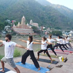 300 hour yoga teacher training course in Rishikesh