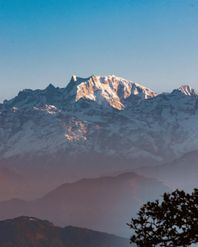 Explore the Himalayas With Ease: Easy Treks in Uttarakhand