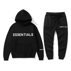 Essentials Tracksuit: The UK’s Style Staple Redefined