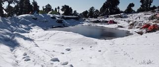 6 Best Easy to Moderate Winter Treks for Beginners in India with Snowy Peaks and Frozen Lakes