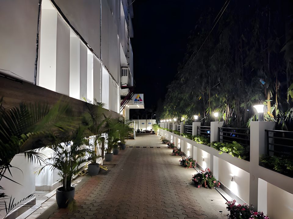 Prism A Boutique Hotel At Kamar Bandha Rd - Exterior