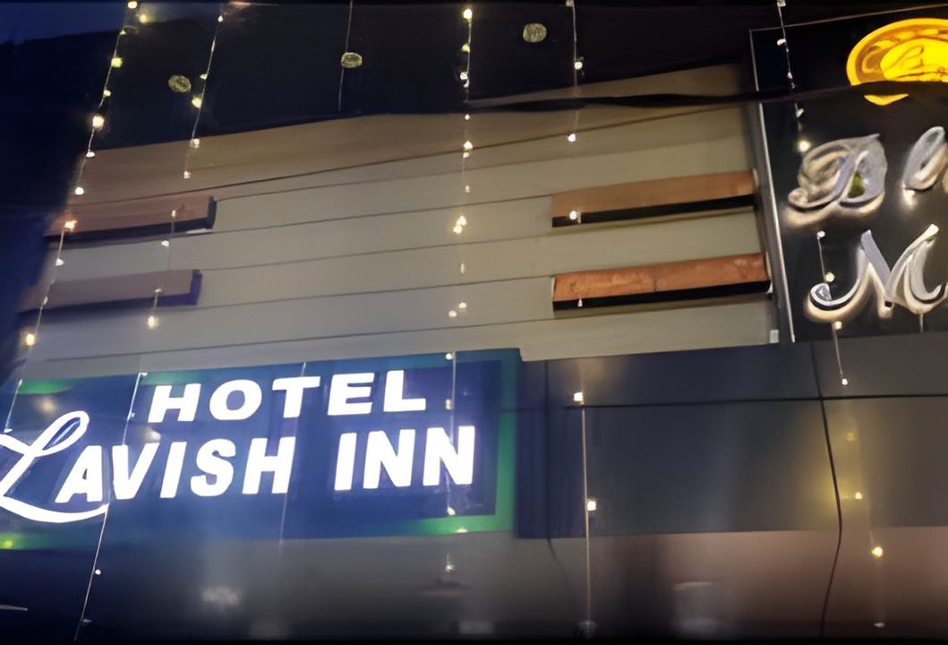 Hotel Lavish Inn & Black Magic Restaurant And Bar - Exterior