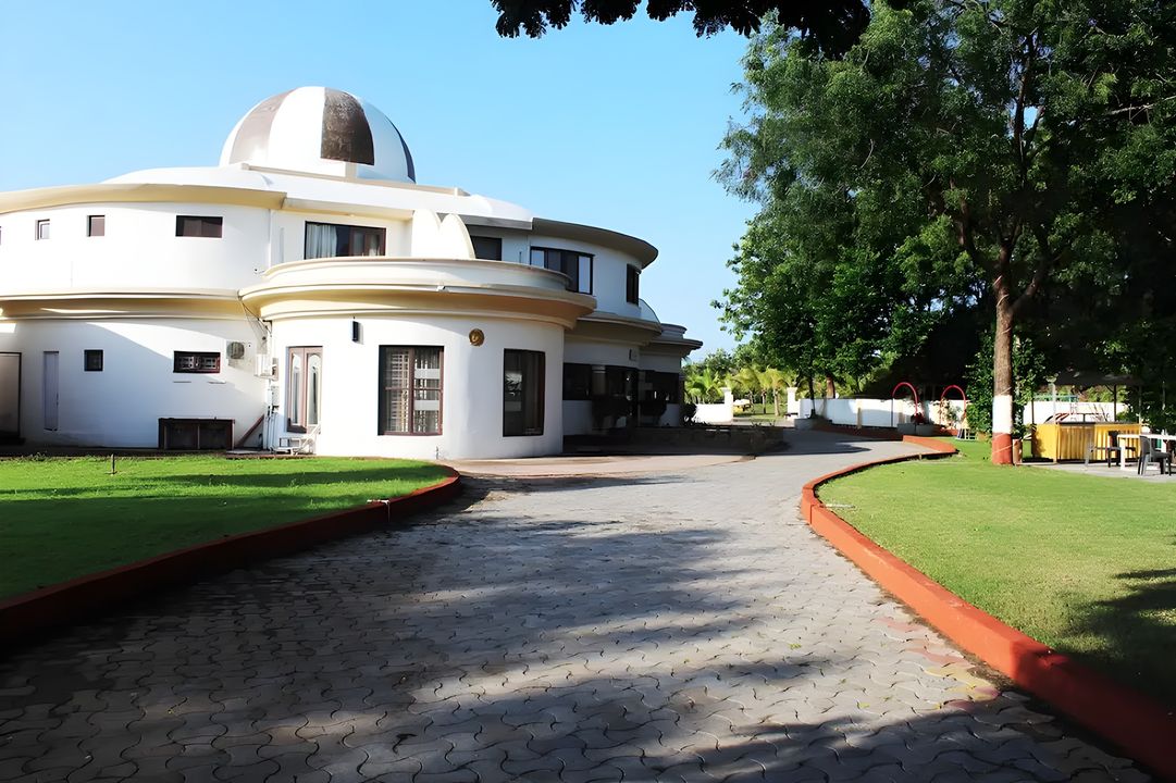 Lotus Resorts - Exterior