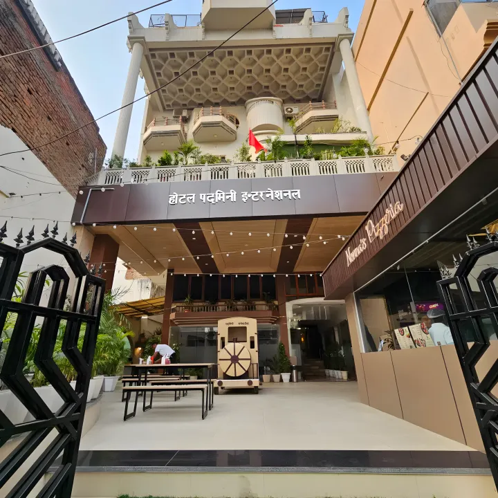 Hotel Padmini International - Exterior