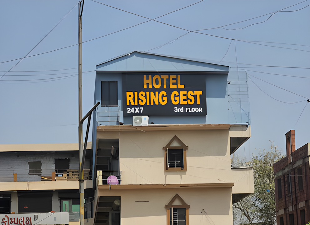 Hotel Rising Gest - Exterior