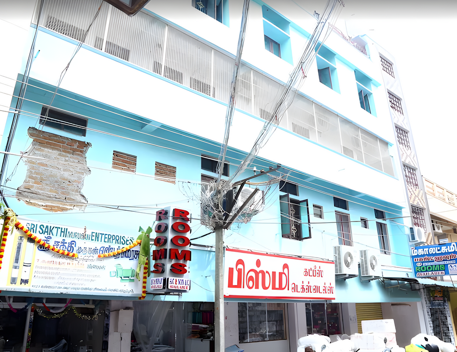 SRI MAHALAKSHMI GUEST HOUSE - Exterior
