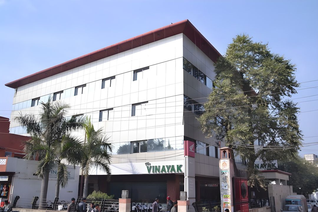 HOTEL THE VINAYAK - Exterior