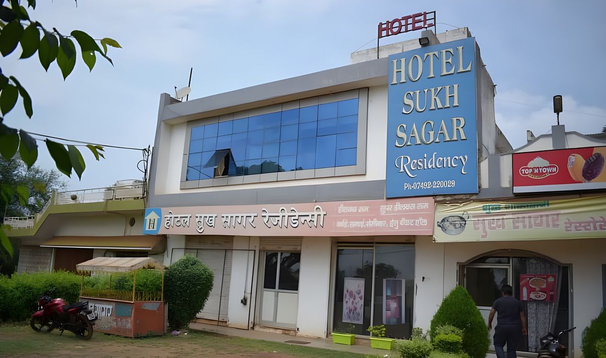 Hotel Sukh Sagar & Restaurant - Exterior