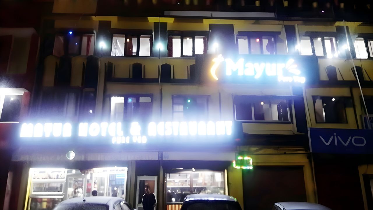 Hotel Mayur - Exterior