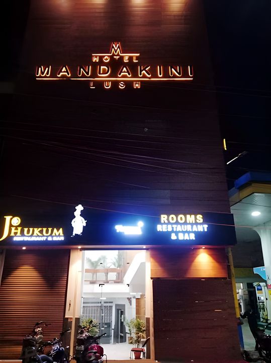 Hotel Mandakini Lush At Kanpur - Exterior